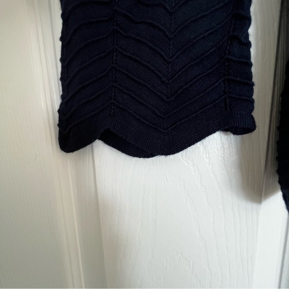 WHBM White House Black Market bell sleeves blouse medium - Picture 4 of 8